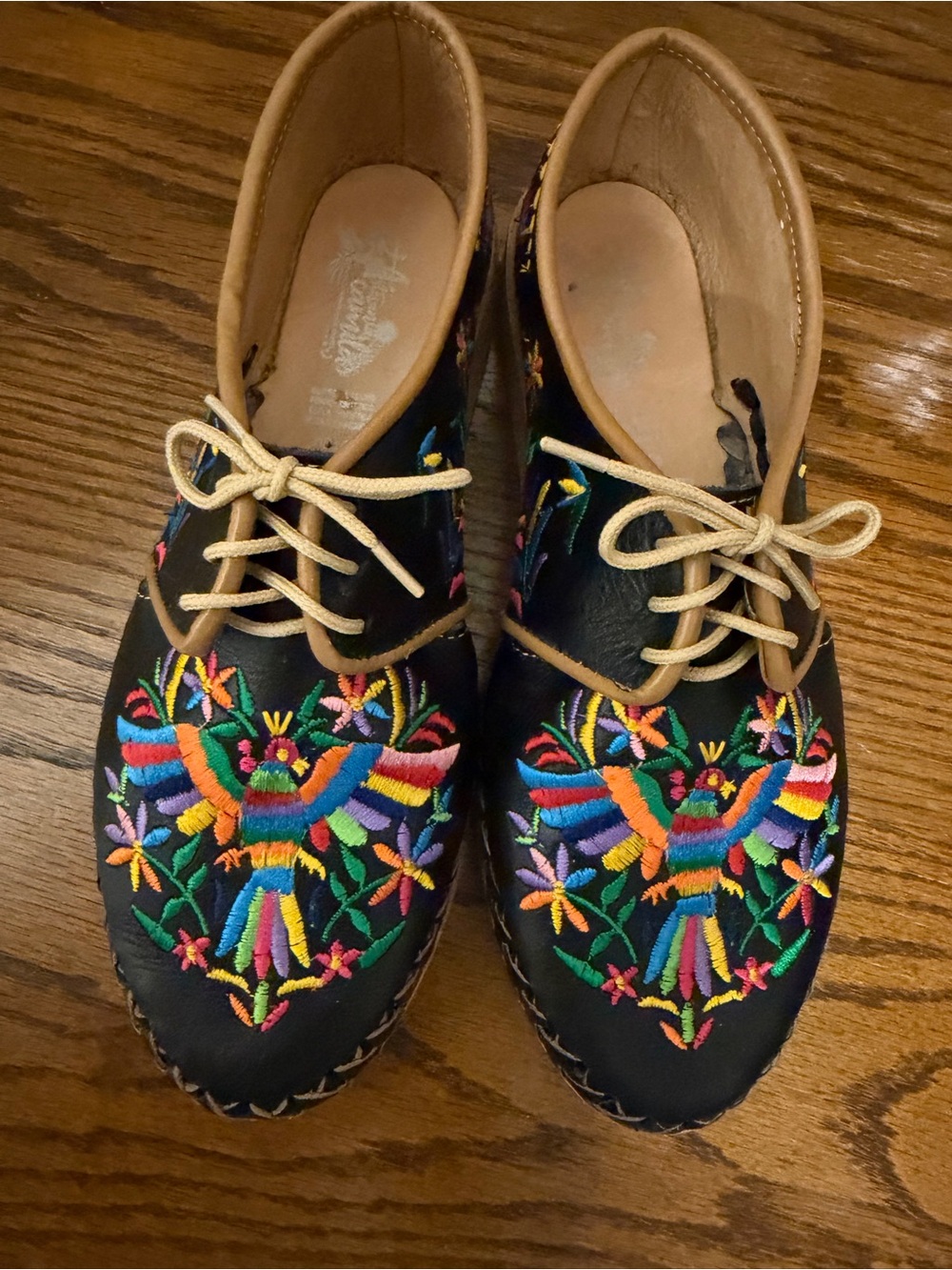 Artisan Hand-Made Embroidered Black Leather Women's Lace-Up Shoes Sz 8 Mexico